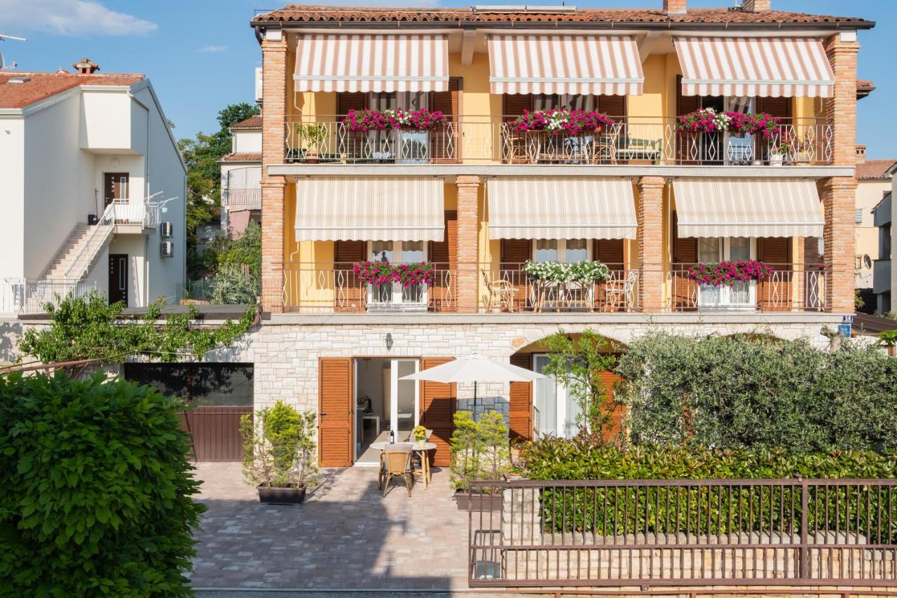 Apartmani Jolly Porec: Blizu Centra I Mora Екстериор снимка